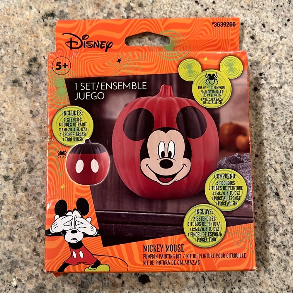 Disney Mickey Mouse Pumpkin Painting Kit